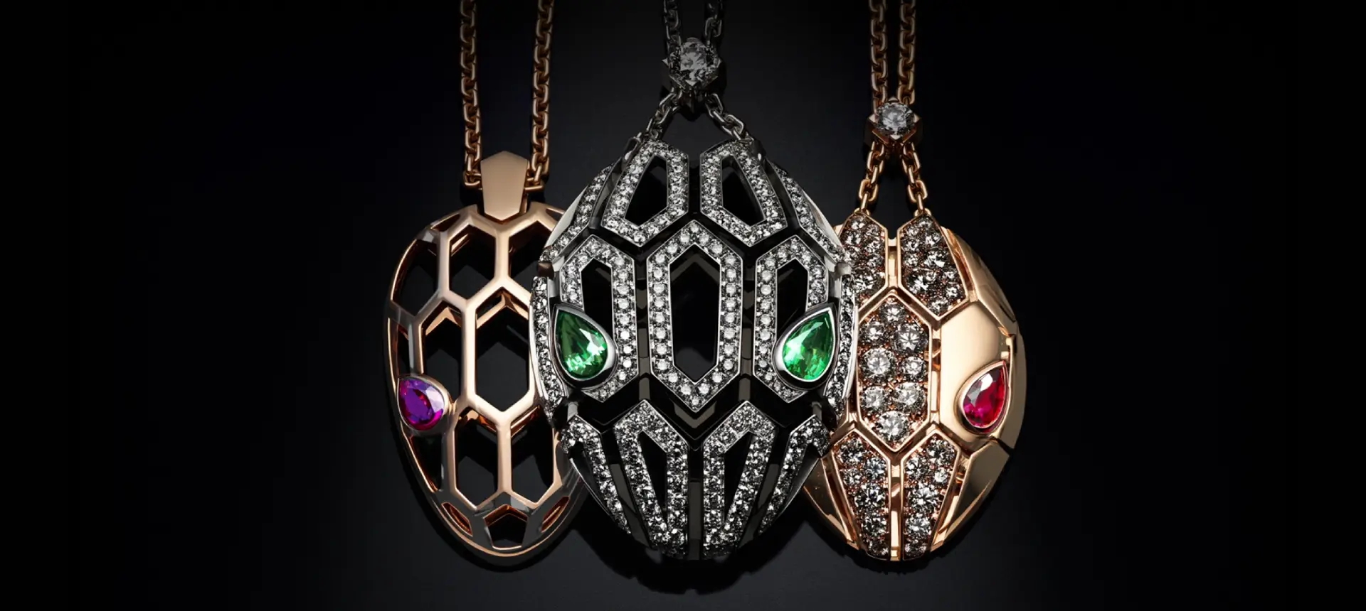 Snake-shaped jewelry in the Bulgari "Eyes on me" spot